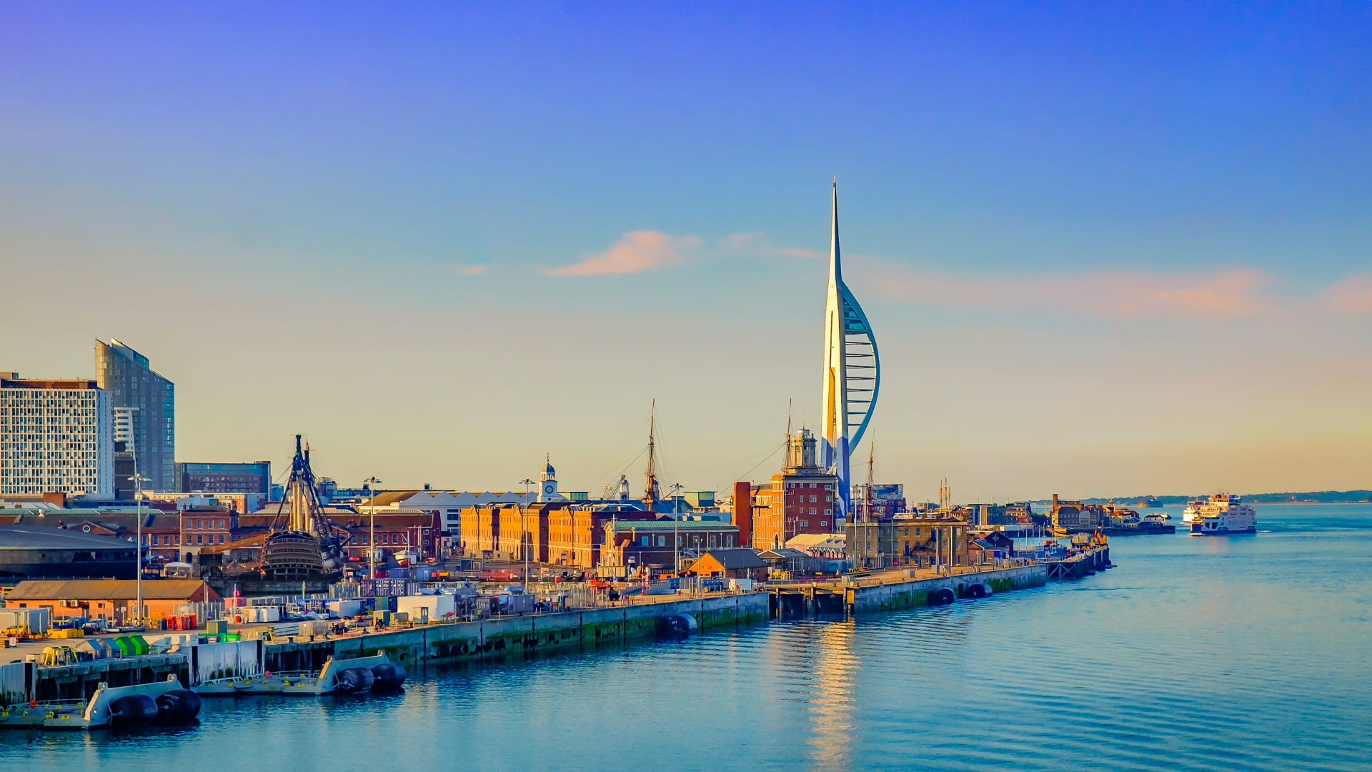 coach holidays to portsmouth